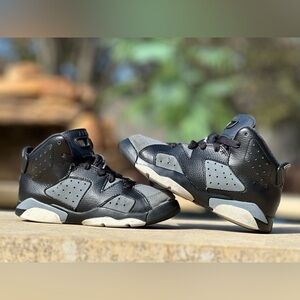 Jordan 6 Retro Black‎ Cool Grey - Toddler Size 13C (384666-010)